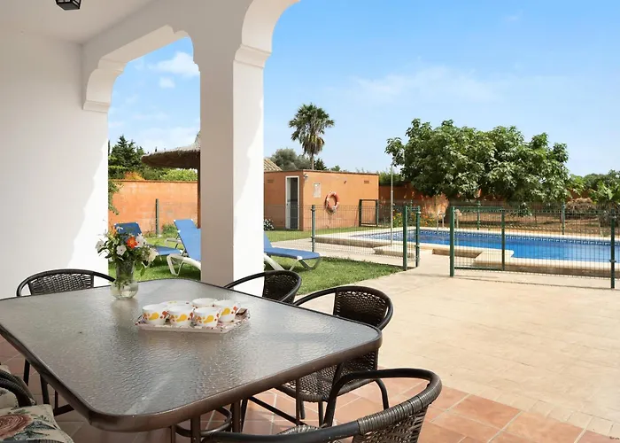 Juani Solo Familias Landhaus Conil De La Frontera